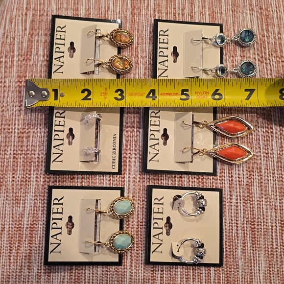 NAPIER BRAND WOMENS FASHION JEWELRY PIERCED EARRINGS BUNDLE OF 6 PAIRS - Picture 8 of 12